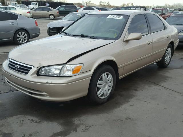 4T1BG22K71U076528 - 2001 TOYOTA CAMRY CE GOLD photo 2