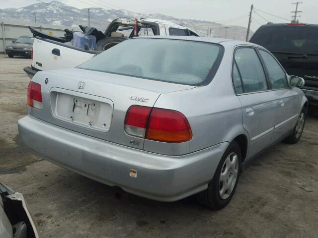 1HGEJ864XWL017621 - 1998 HONDA CIVIC EX SILVER photo 4