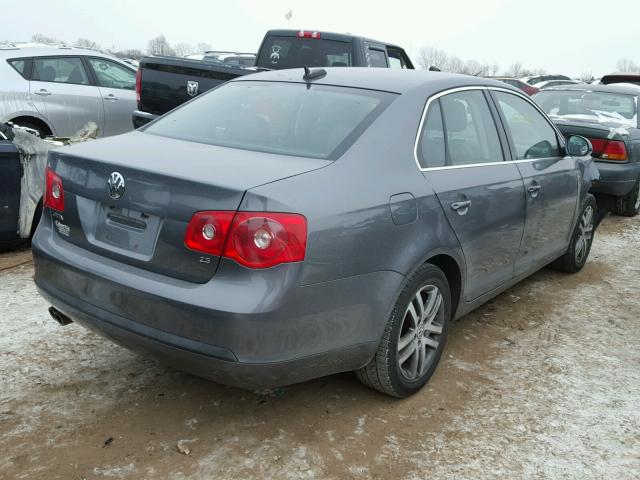 3VWSF71KX6M824428 - 2006 VOLKSWAGEN JETTA 2.5 GRAY photo 4