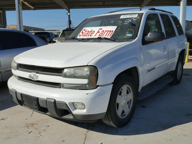 1GNDS13S522128750 - 2002 CHEVROLET TRAILBLAZE WHITE photo 2