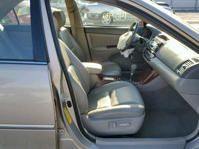 4T1BE30K96U722867 - 2006 TOYOTA CAMRY LE TAN photo 5