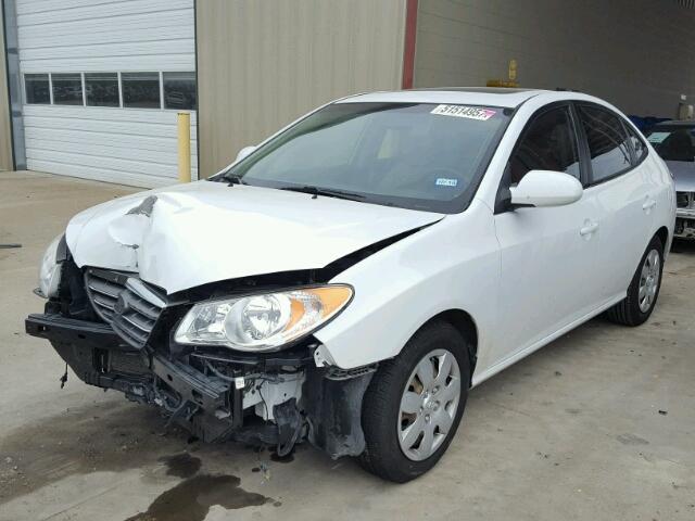 KMHDU46D98U474603 - 2008 HYUNDAI ELANTRA GL WHITE photo 2