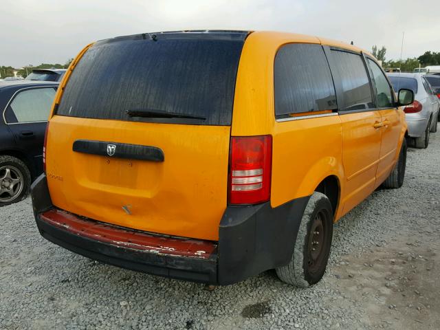 2A8HR44E99R533952 - 2009 CHRYSLER TOWN & COU YELLOW photo 4