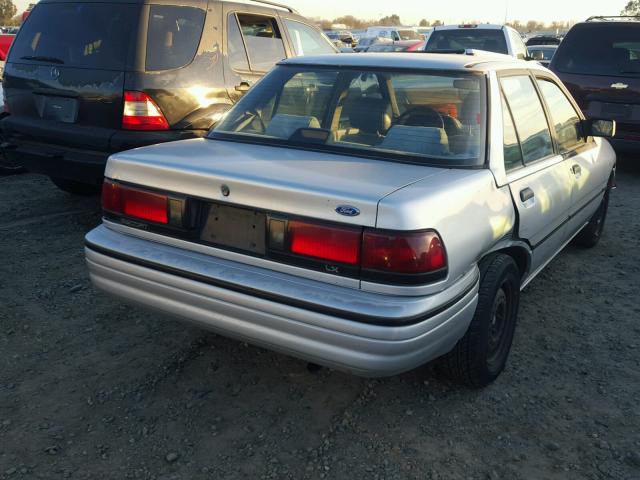 3FAPP13J7PR118180 - 1993 FORD ESCORT LX SILVER photo 4