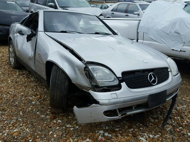 WDBKK47F5XF129376 - 1999 MERCEDES-BENZ SLK 230 KO SILVER photo 1