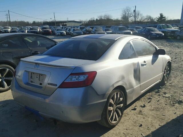 2HGFG128X6H545112 - 2006 HONDA CIVIC EX فضي صورة 4
