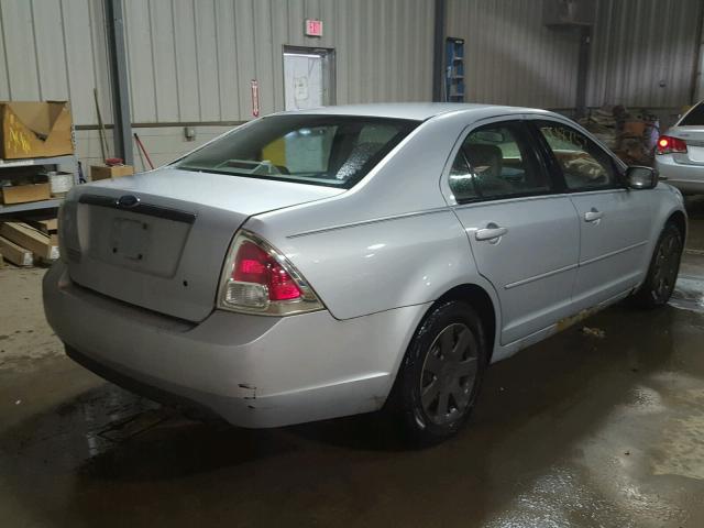 3FAHP06Z16R215132 - 2006 FORD FUSION S SILVER photo 4