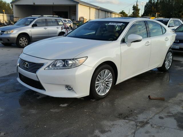 JTHBK1GG2E2111669 - 2014 LEXUS ES 350 WHITE photo 2