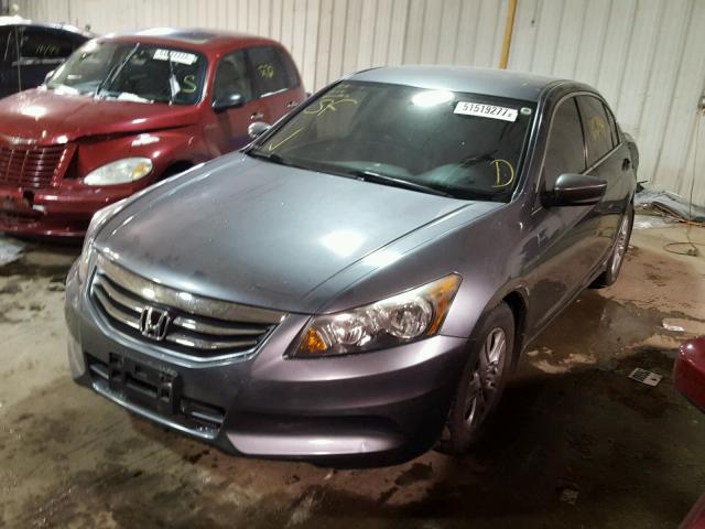 1HGCP2F69BA003610 - 2011 HONDA ACCORD SE GRAY photo 2