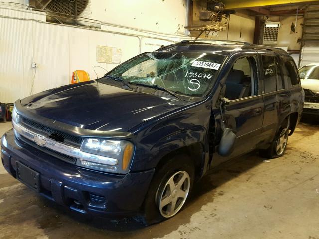 1GNDT13S042158674 - 2004 CHEVROLET TRAILBLAZE BLUE photo 2