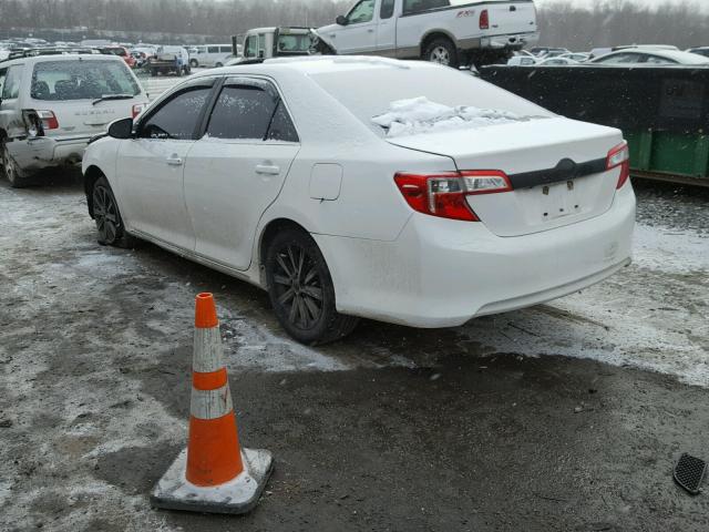 4T4BF1FKXCR189938 - 2012 TOYOTA CAMRY BASE WHITE photo 3