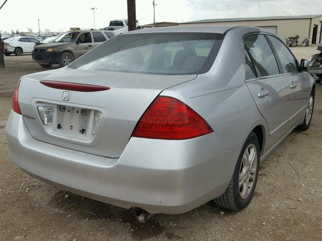 1HGCM55366A037074 - 2006 HONDA ACCORD SE SILVER photo 4