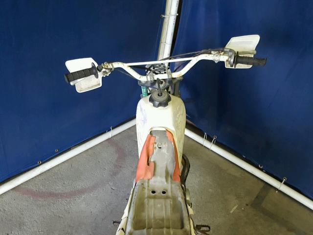 JH2HE0309TK504269 - 1996 HONDA XR100 R WHITE photo 5