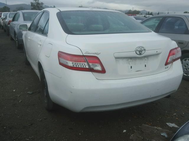 4T1BF3EK3AU545988 - 2010 TOYOTA CAMRY BASE WHITE photo 3