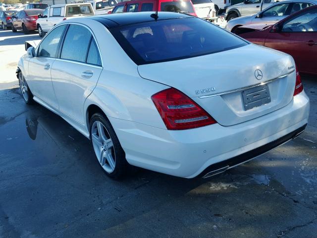 WDDNG8GBXBA397212 - 2011 MERCEDES-BENZ S 550 4MAT WHITE photo 3