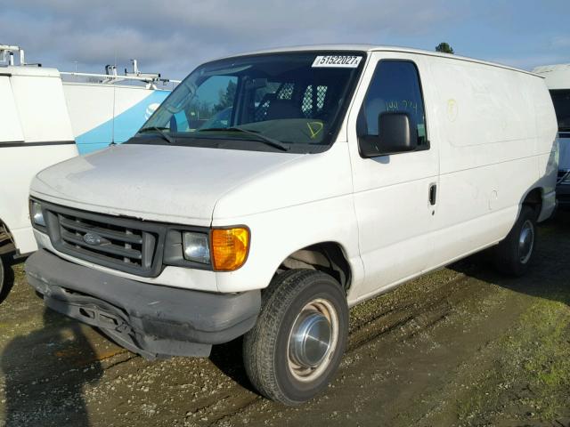 1FTNE24L65HA28059 - 2005 FORD ECONOLINE WHITE photo 2