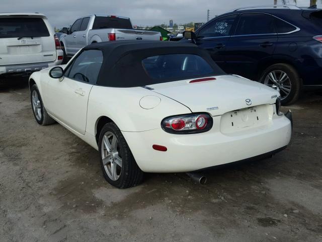 JM1NC25F880154103 - 2008 MAZDA MX-5 MIATA WHITE photo 3