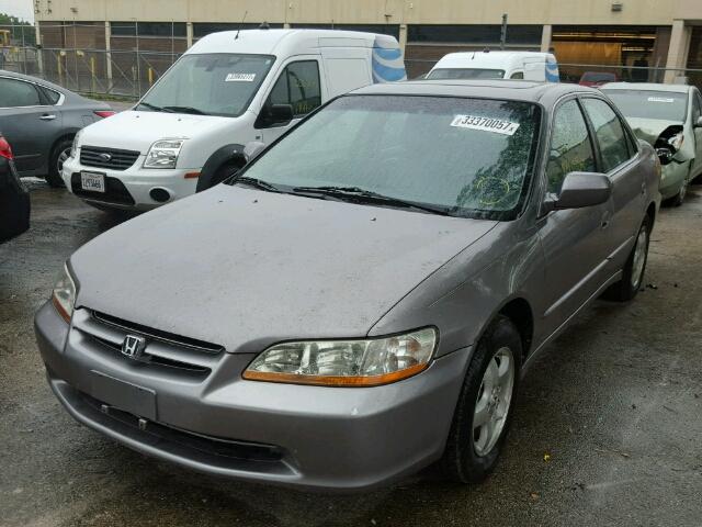 1HGCG1653YA083612 - 2000 HONDA ACCORD EX GRAY photo 2