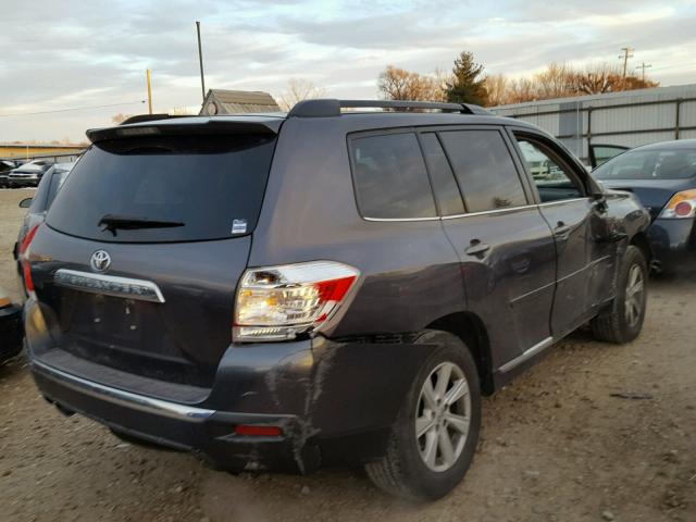 5TDZK3EH7DS098710 - 2013 TOYOTA HIGHLANDER GRAY photo 4