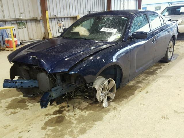 2C3CDXBGXEH187744 - 2014 DODGE CHARGER SE BLUE photo 2