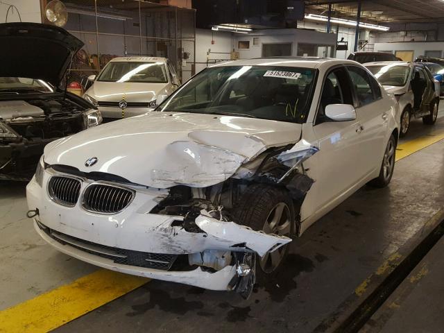 WBANV93568CZ61423 - 2008 BMW 535 XI Blanc photo 2