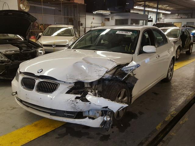 WBANV93568CZ61423 - 2008 BMW 535 XI WHITE photo 2