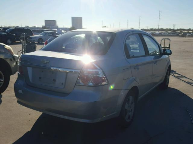 KL1TD56638B150640 - 2008 CHEVROLET AVEO BASE SILVER photo 4