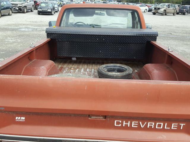 1GCER14HXHF396318 - 1987 CHEVROLET R10 RED photo 6