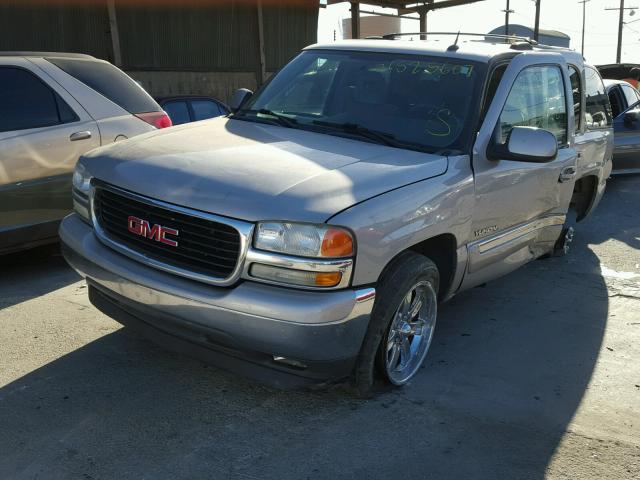 1GKEC13T95J157329 - 2005 GMC YUKON SILVER photo 2