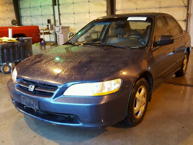 1HGCG565XXA039841 - 1999 HONDA ACCORD EX BLUE photo 2