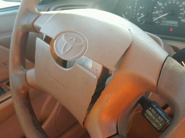 JT2BF22K0W0120934 - 1998 TOYOTA CAMRY CE TAN photo 9