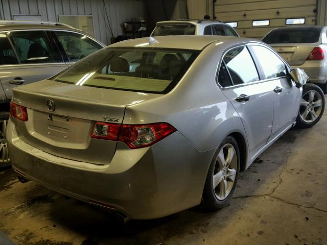 JH4CU26669C021664 - 2009 ACURA TSX SILVER photo 4