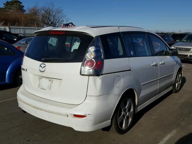 JM1CR29L460103118 - 2006 MAZDA 5 WHITE photo 4