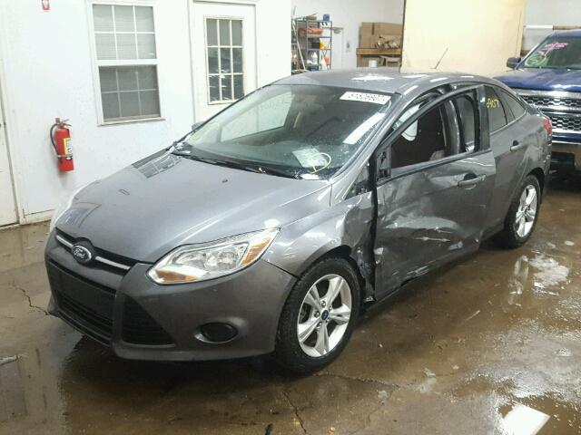 1FADP3F26DL333613 - 2013 FORD FOCUS SE GRAY photo 2