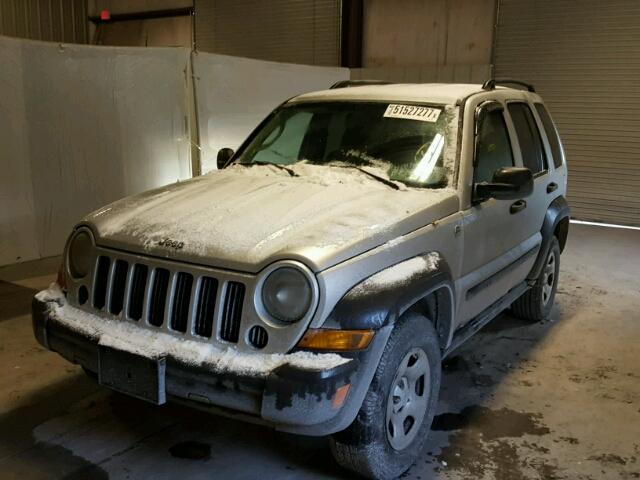 1J4GL48K97W647789 - 2007 JEEP LIBERTY SP SILVER photo 2