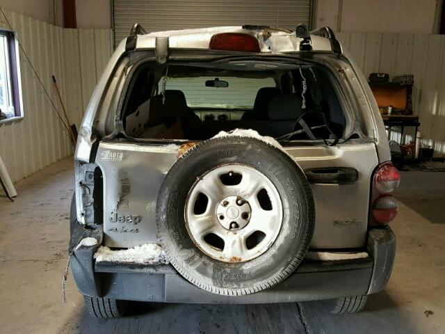 1J4GL48K97W647789 - 2007 JEEP LIBERTY SP SILVER photo 9