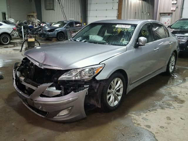 KMHGC4DD4DU228927 - 2013 HYUNDAI GENESIS 3. SILVER photo 2