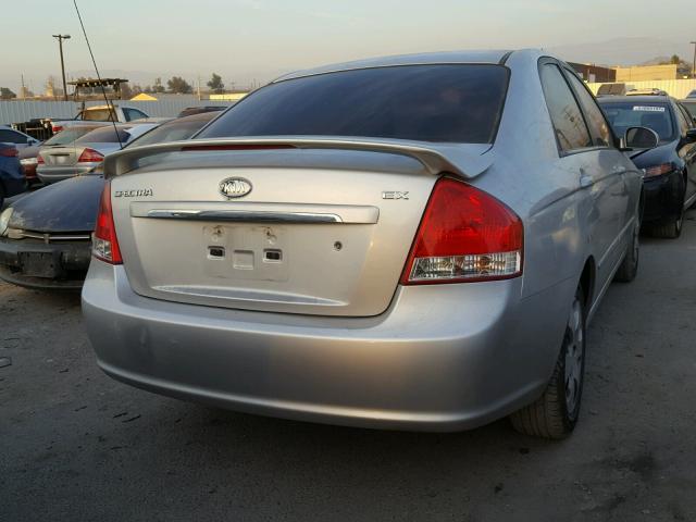 KNAFE222295662536 - 2009 KIA SPECTRA EX SILVER photo 4