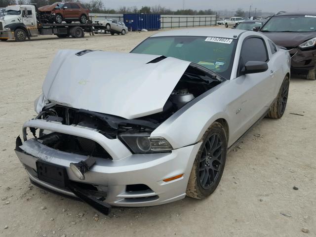 1ZVBP8CF8E5316434 - 2014 FORD MUSTANG GT SILVER photo 2