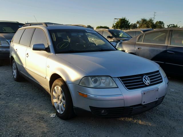 WVWVD63B12E413853 - 2002 VOLKSWAGEN PASSAT GLS SILVER photo 1