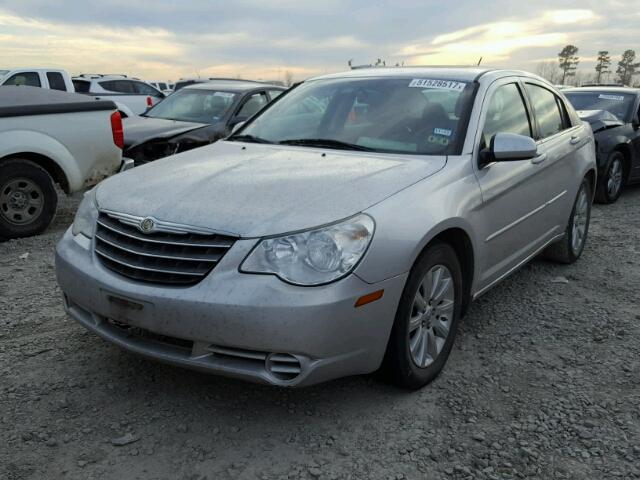 1C3CC5FD3AN166243 - 2010 CHRYSLER SEBRING LI SILVER photo 2