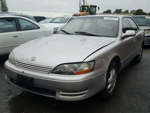 JT8BF12G0T0158428 - 1996 LEXUS ES 300 BEIGE photo 2