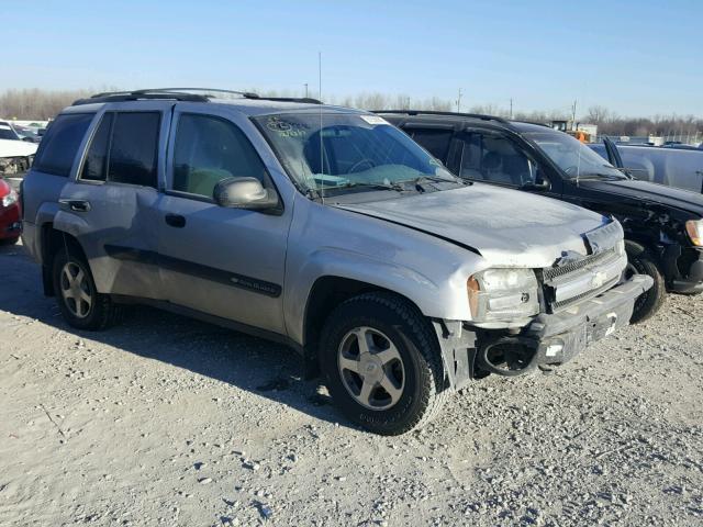 1GNDT13S942140433 - 2004 CHEVROLET TRAILBLAZE SILVER photo 1