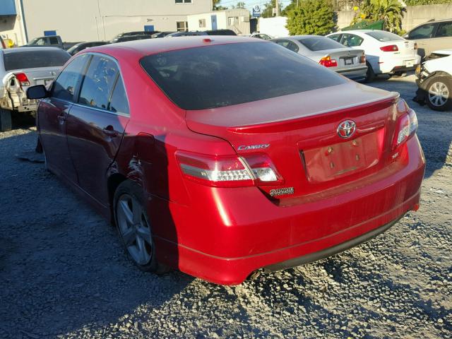 4T1BF3EK8BU679137 - 2011 TOYOTA CAMRY BASE RED photo 3