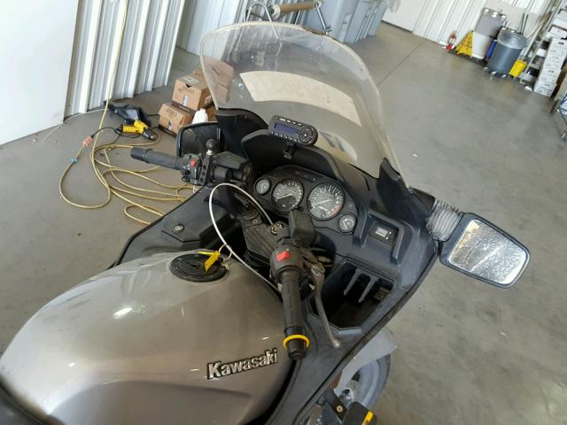 JKAZGCA102B517876 - 2002 KAWASAKI ZG1000 GRAY photo 5