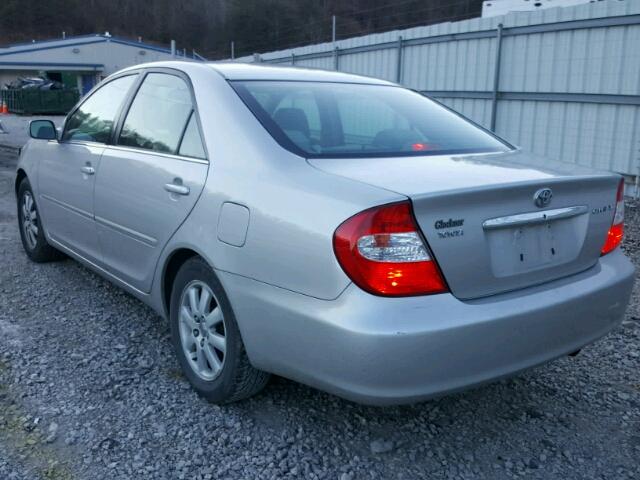 4T1BE32K84U883639 - 2004 TOYOTA CAMRY LE SILVER photo 3