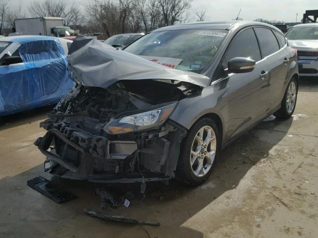 1FAHP3N21CL441266 - 2012 FORD FOCUS TITA GRAY photo 2