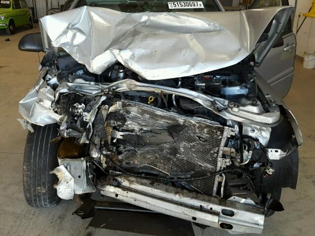 2CNDL73F756194926 - 2005 CHEVROLET EQUINOX LT SILVER photo 7