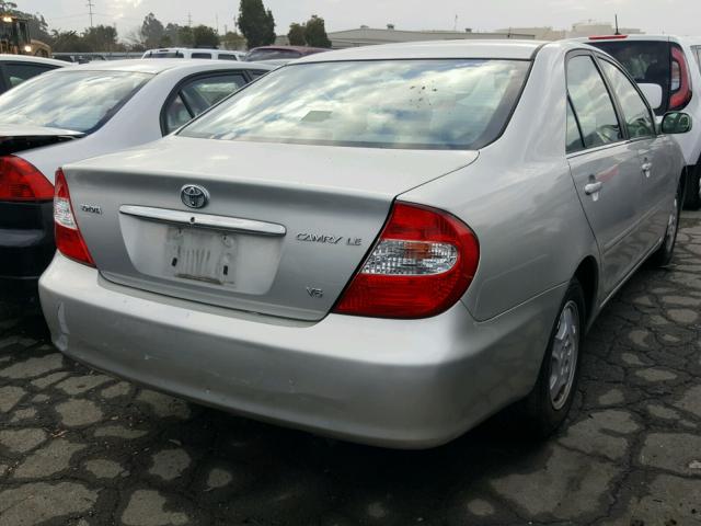 4T1BF30K13U556658 - 2003 TOYOTA CAMRY LE SILVER photo 4