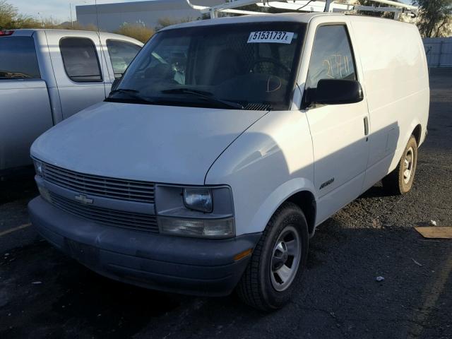 1GCDM19W3YB217559 - 2000 CHEVROLET ASTRO WHITE photo 2